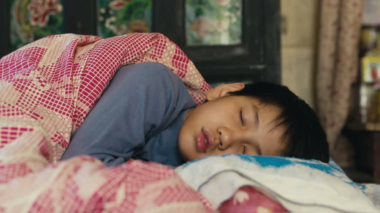 家明这混犊子 娶了媳妇忘了娘