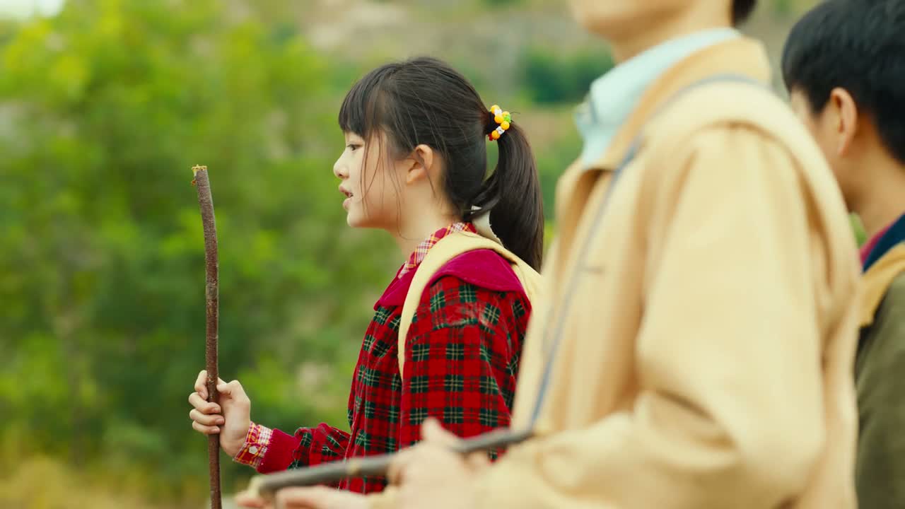 站上去不光能看到咱们厂