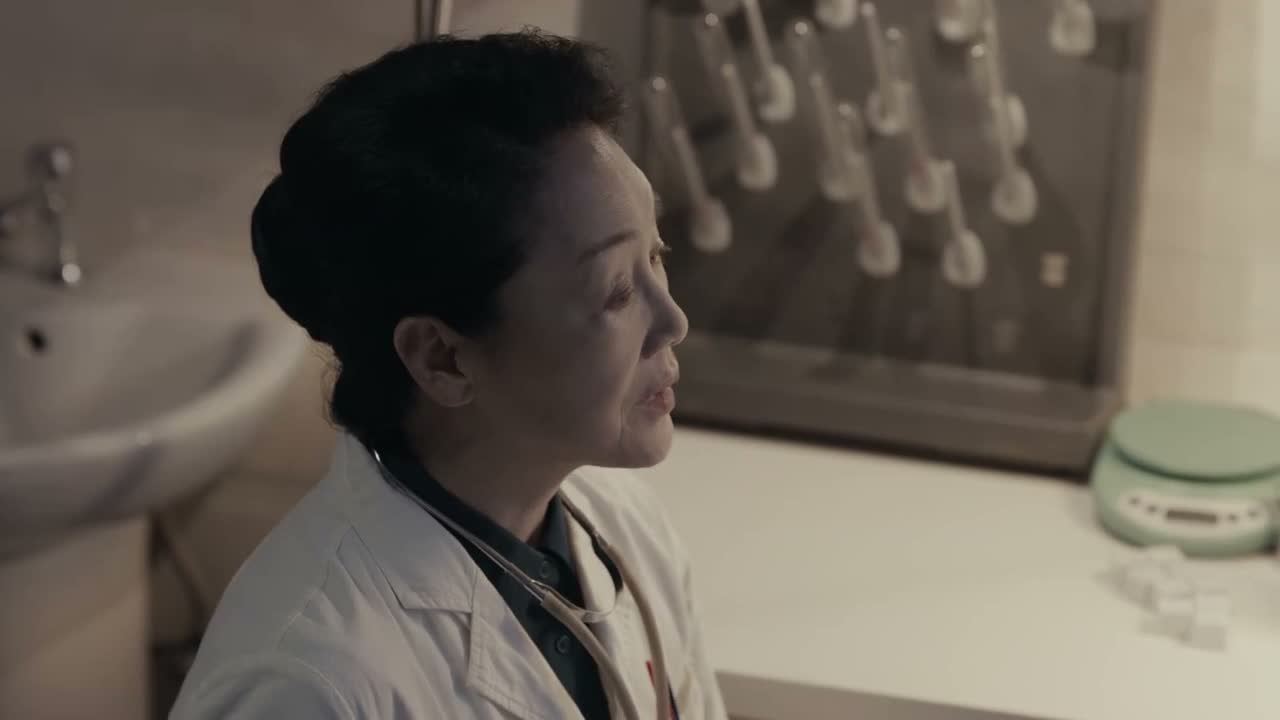 我们可以免费 给你镶一颗牙