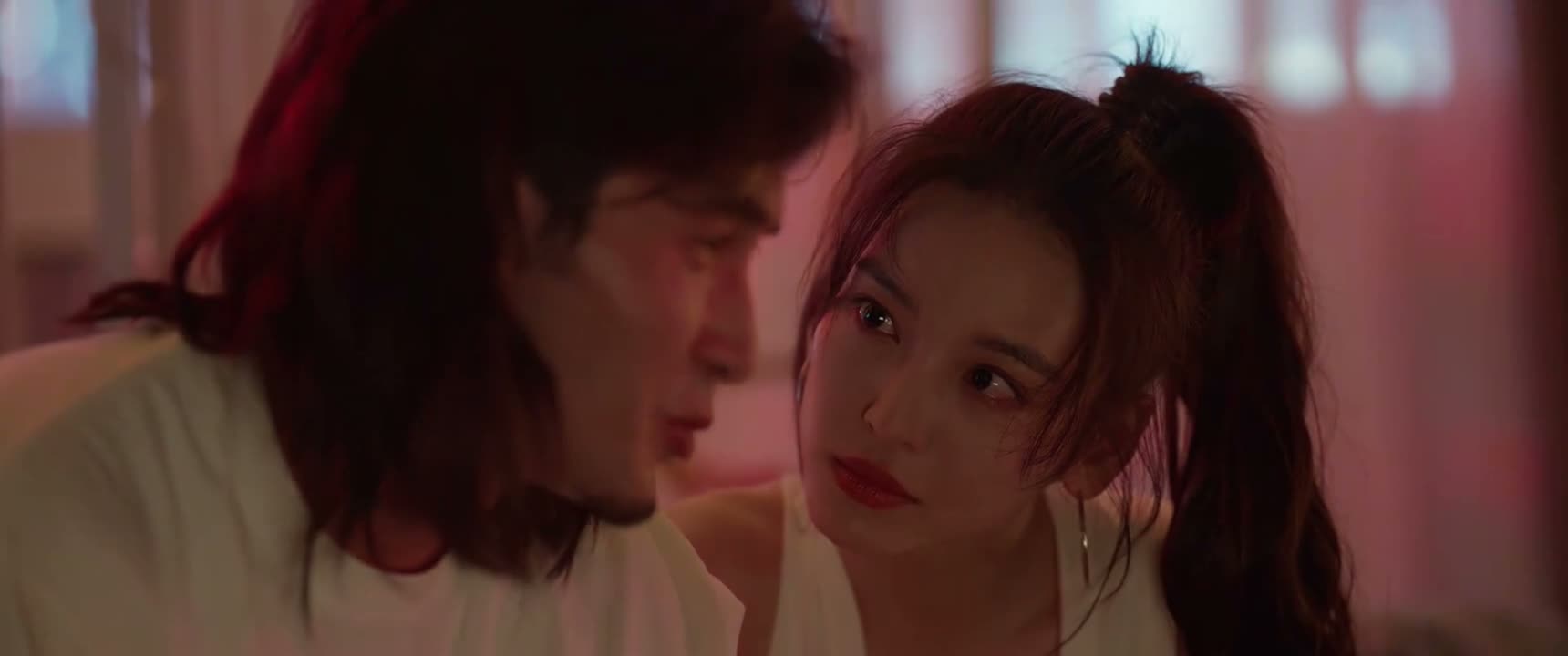 我跟你的闺蜜开句玩笑