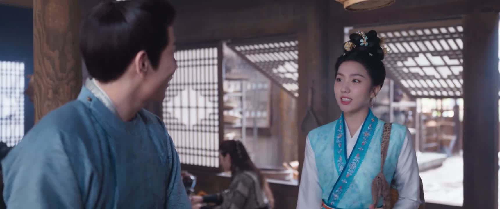 我从府里给你带了一些吃穿日用