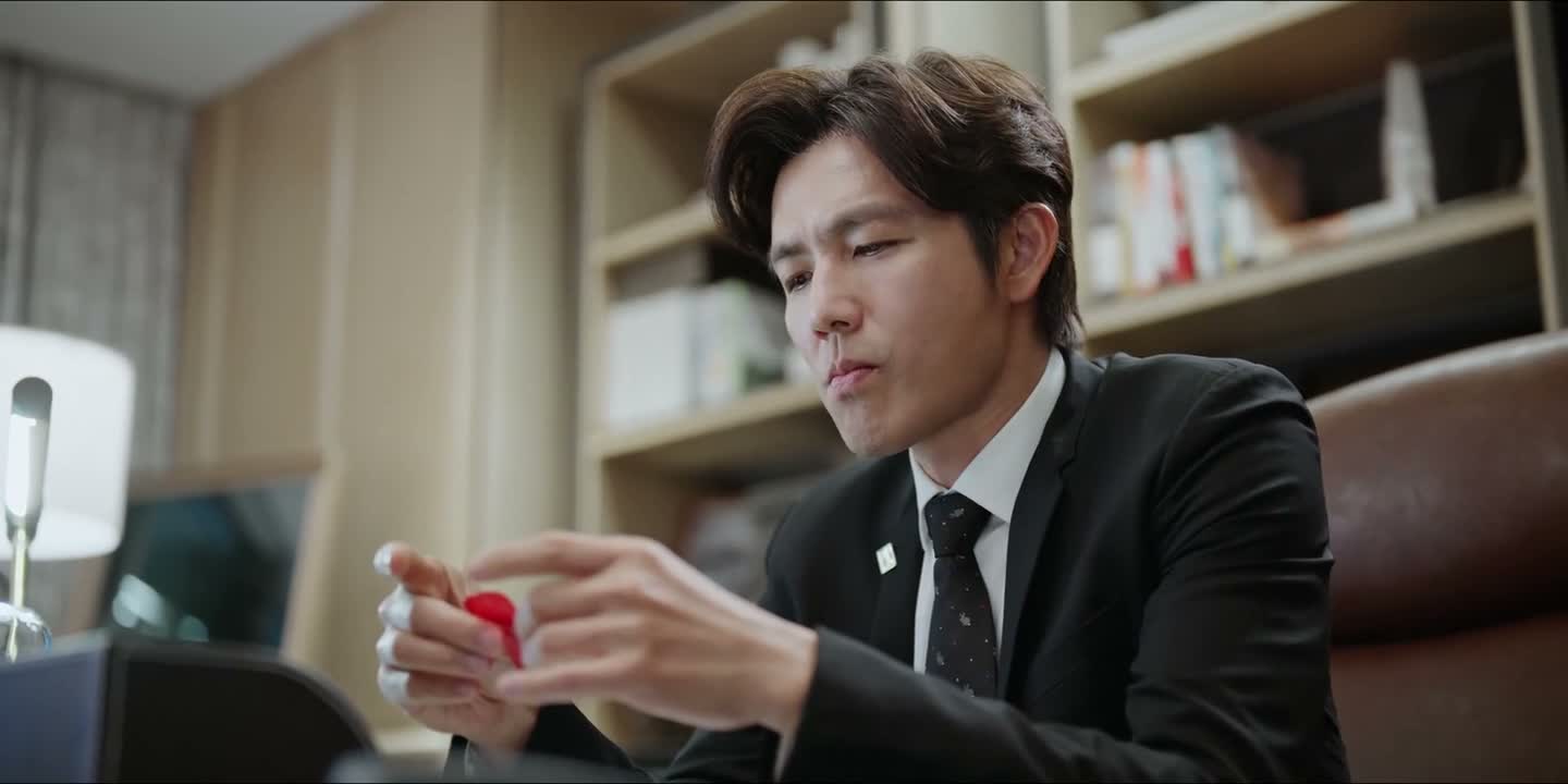毕竟是他极力推荐的人
