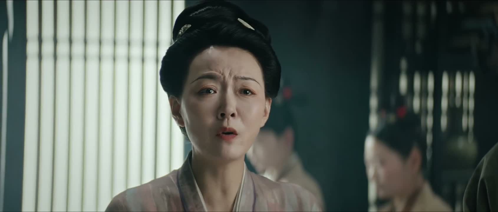 在外面沾花惹草的