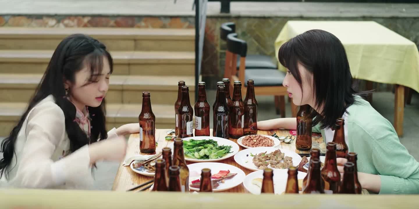 连在那么多人面前跳东湖都不怕