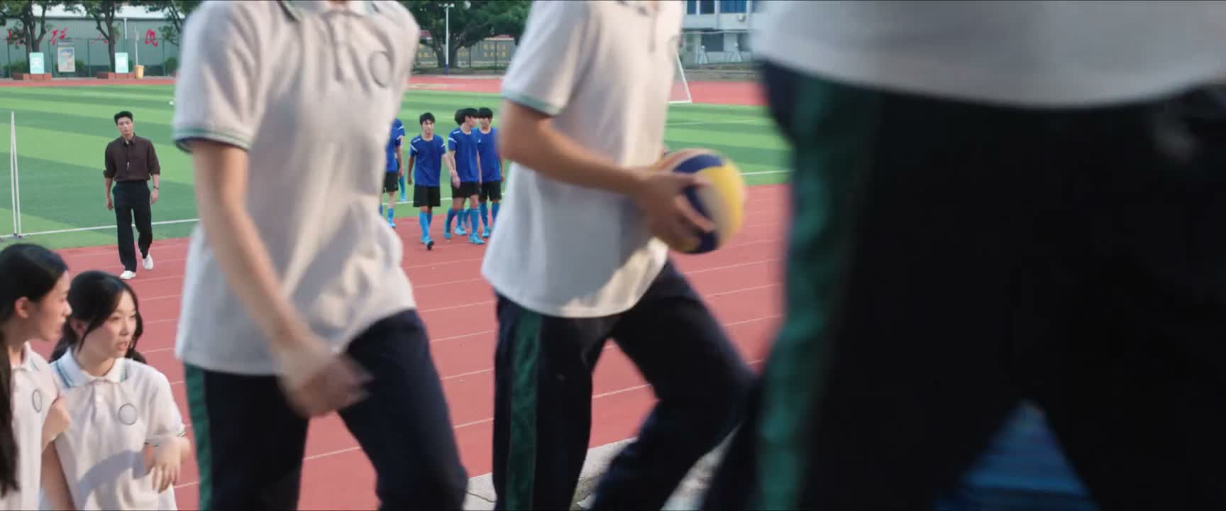 知三当三 你刚刚说的就是她吗 就是她