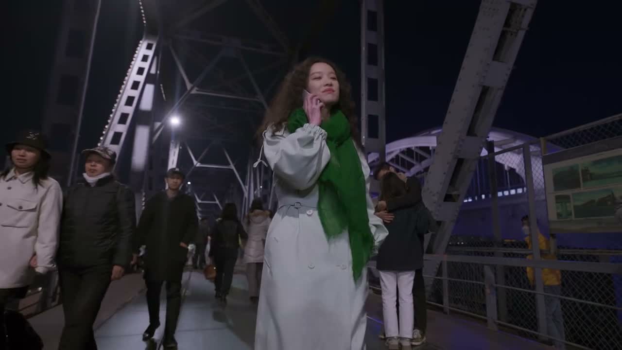 梦 咋了 我跟你打听个人呗