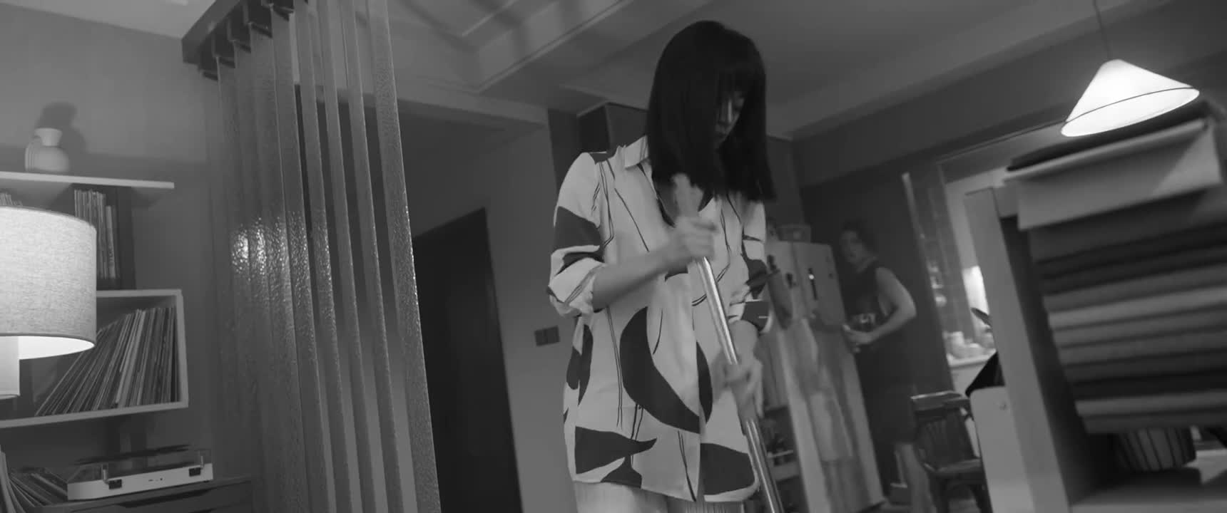 我真不知道这狗招你惹你了