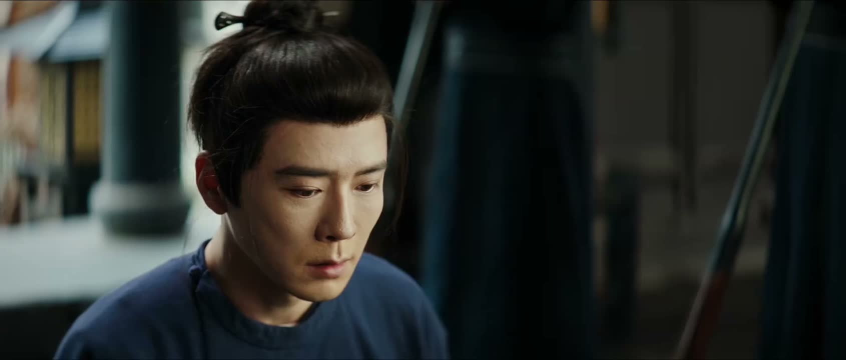 到底是发生何事