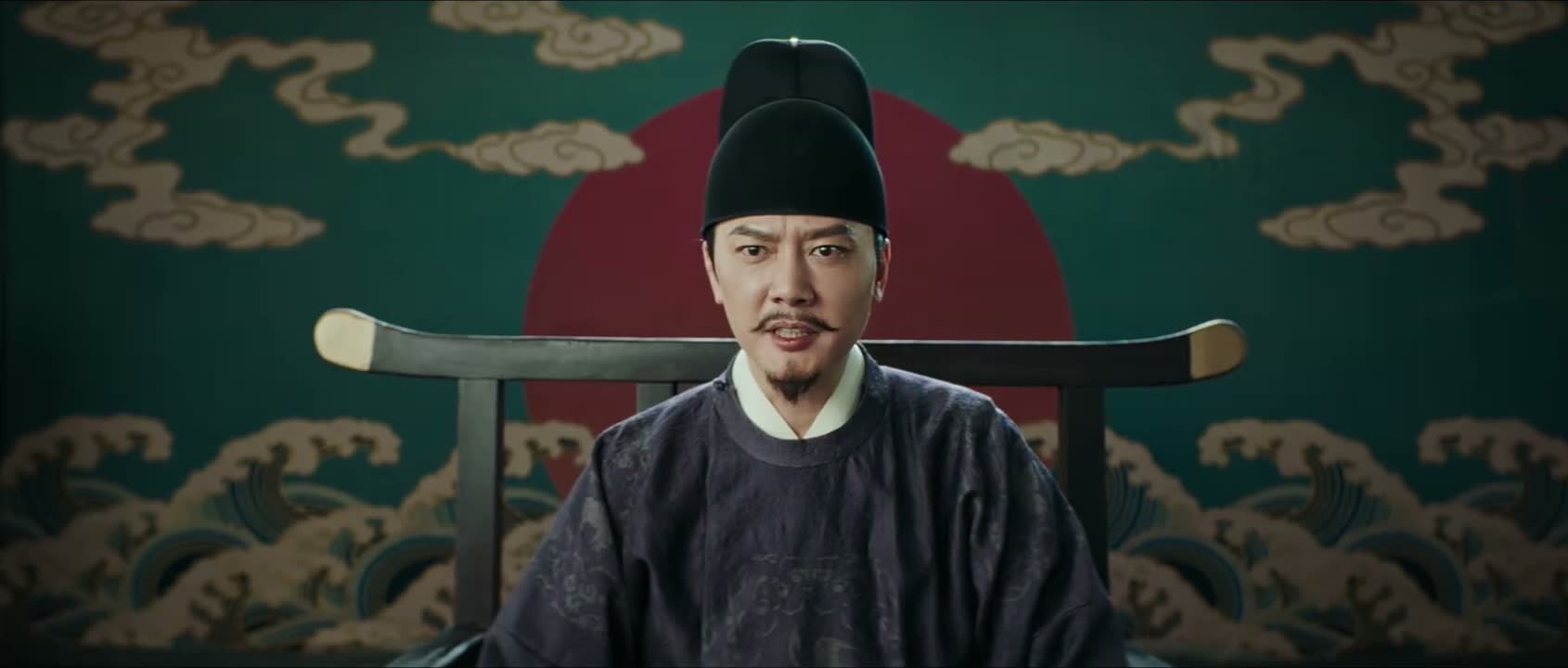 何尝不是亲手
