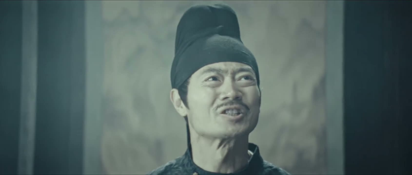 我只能在贪腐的泥沼里