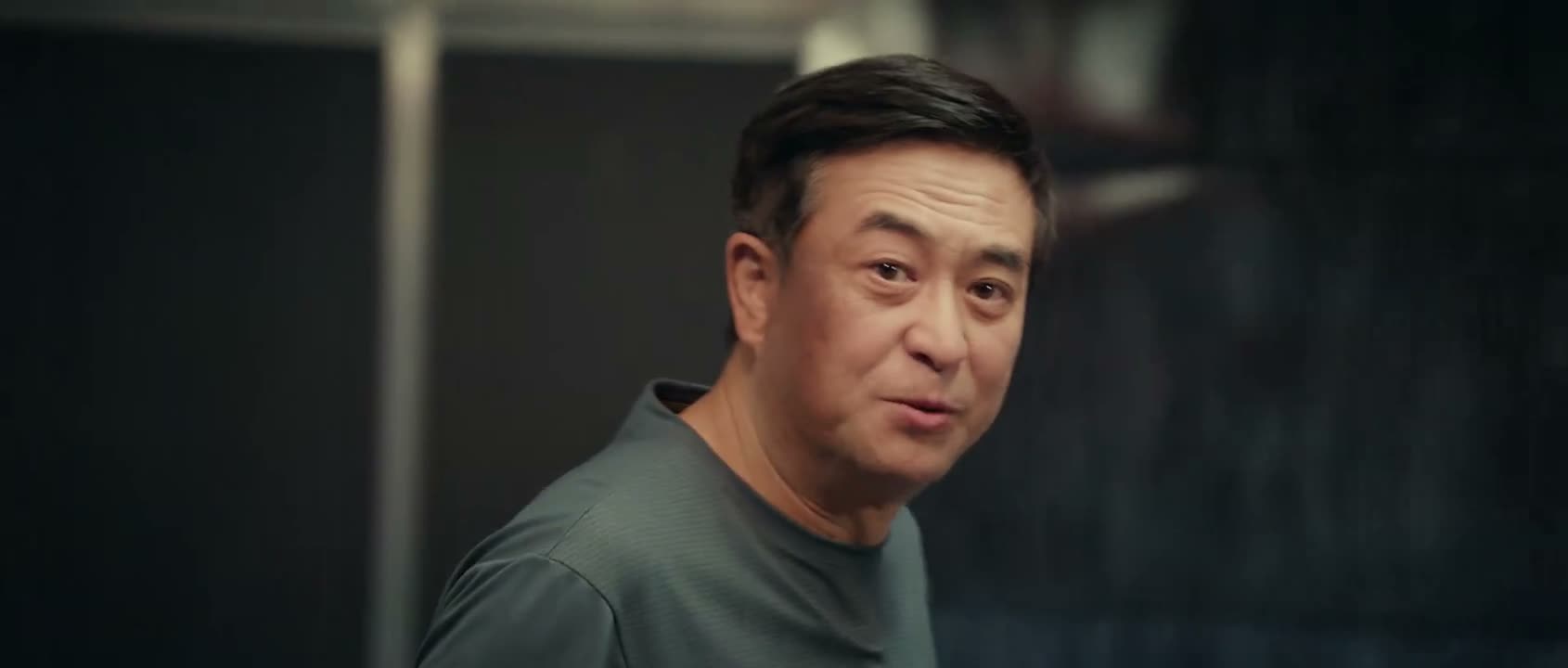 就不下雨也得让它刮一阵妖风呢