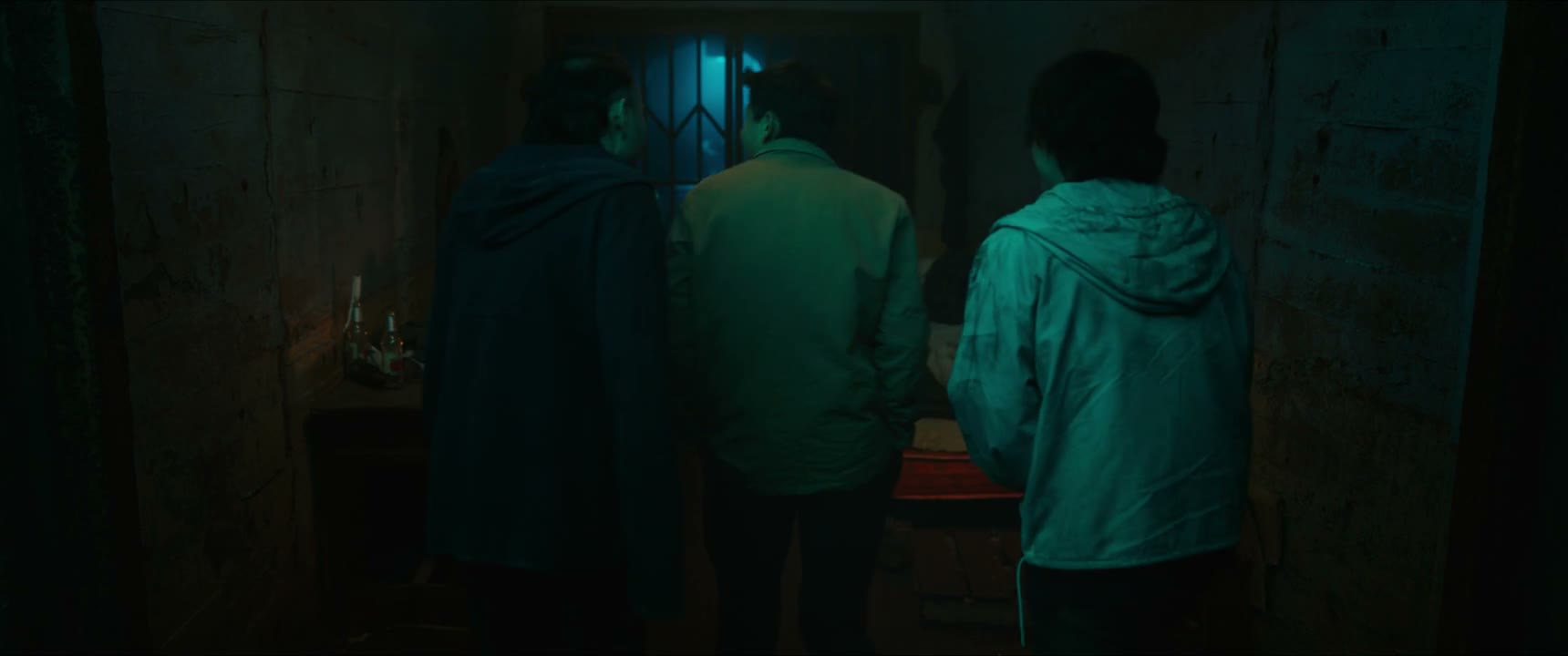 讲话 你这挺阴冷啊