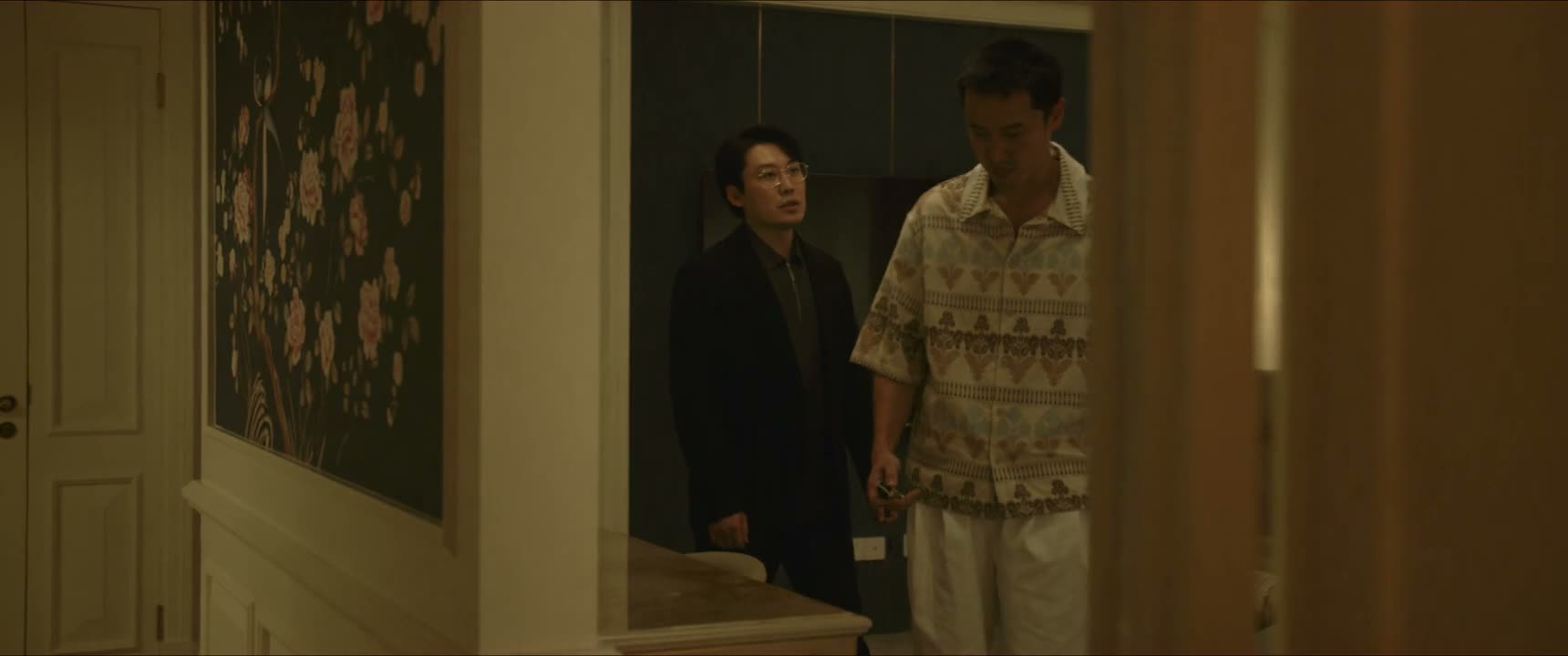 这笔交易明天一定要做