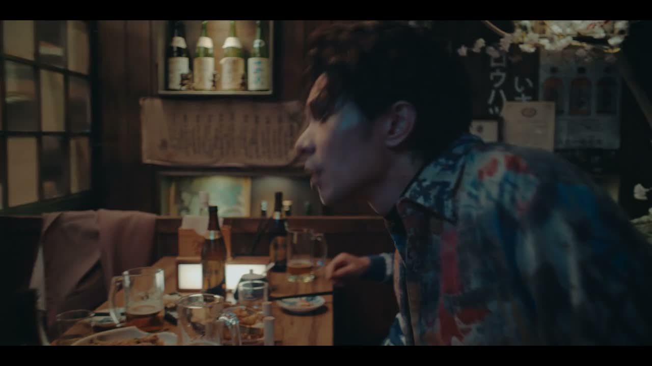 他今天是怎样?那么快就醉了