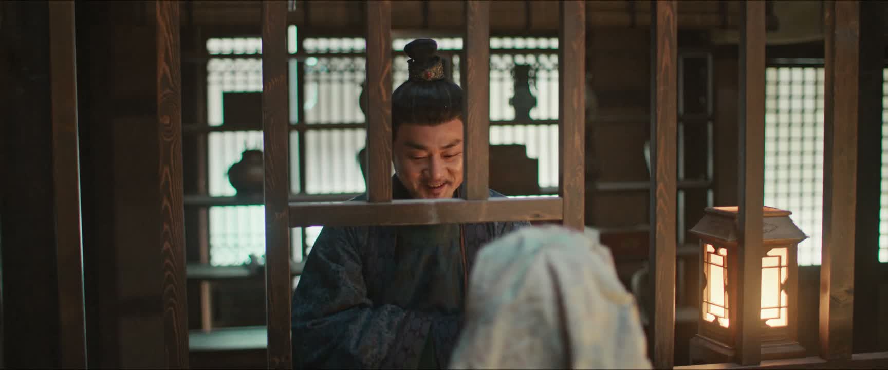 这簪子呀 倒是银的