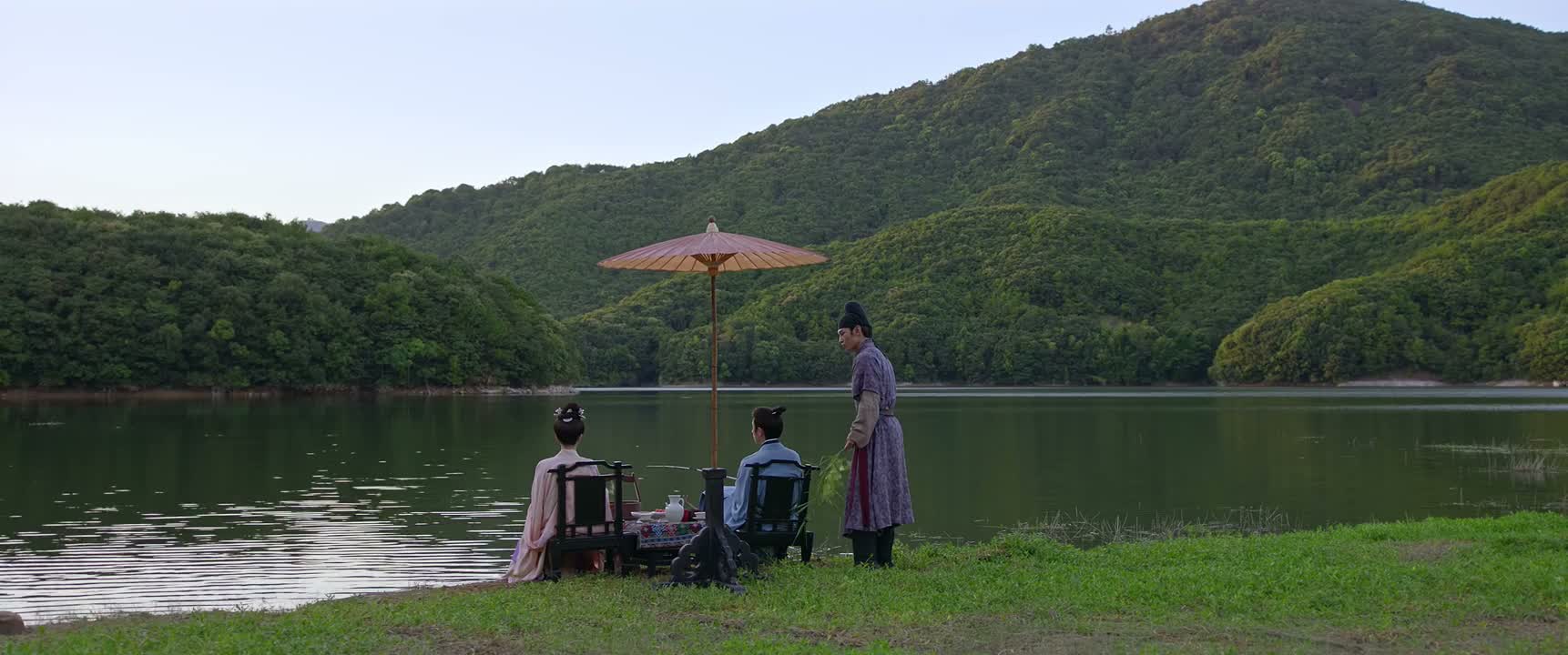 天都要黑透了 还不走吗