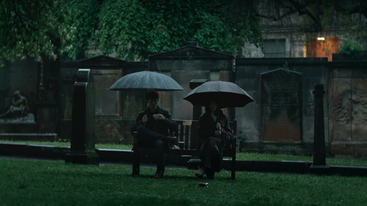 你看起来更像是在吃午饭