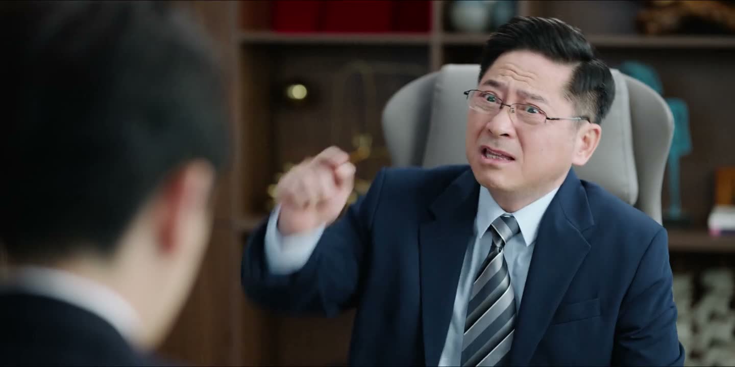 你 你脑子坏掉了你啊