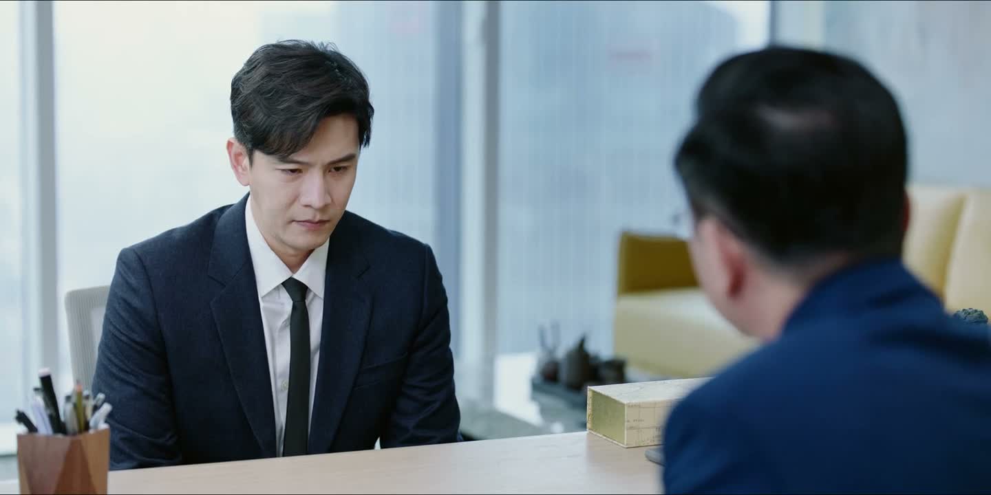 总不是什么人工智能换的脸吧