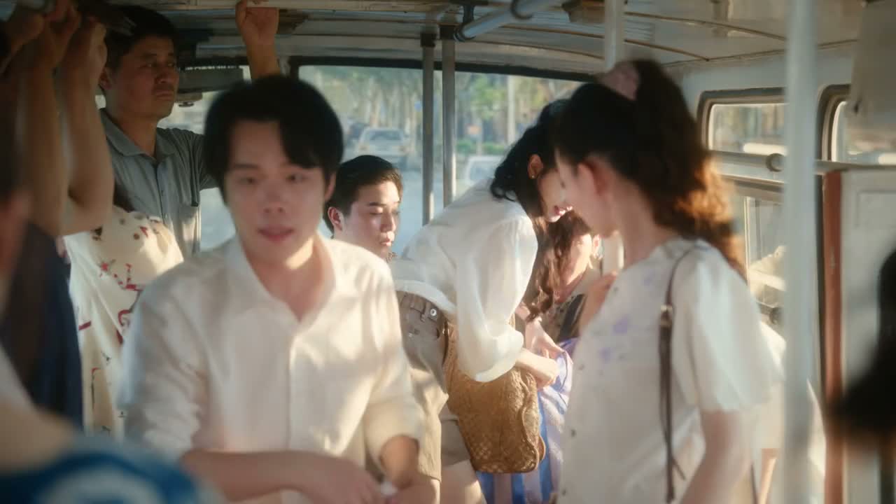 慢点 别碰着啊 别碰着