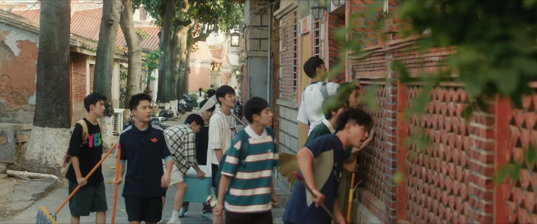 荒废了 有人吗 哪有人啊 有人吗