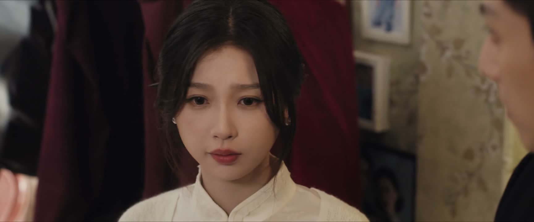 先配合一下