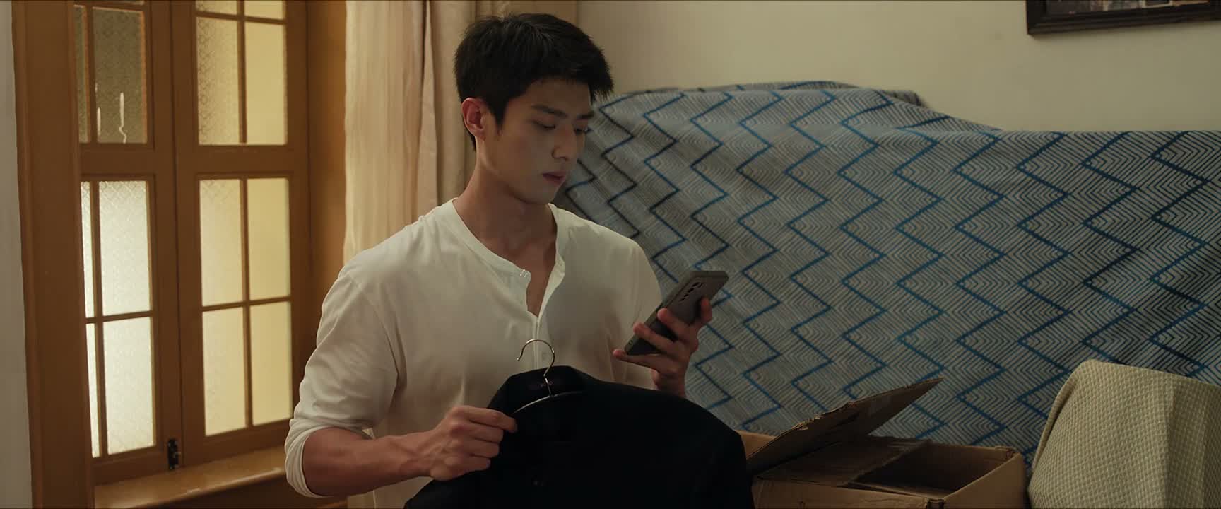 余波 交给你一个光荣的任务