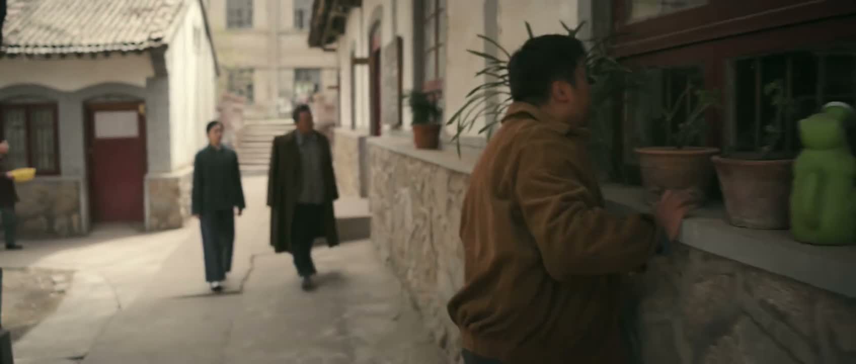 都不在 开𪨊会呢