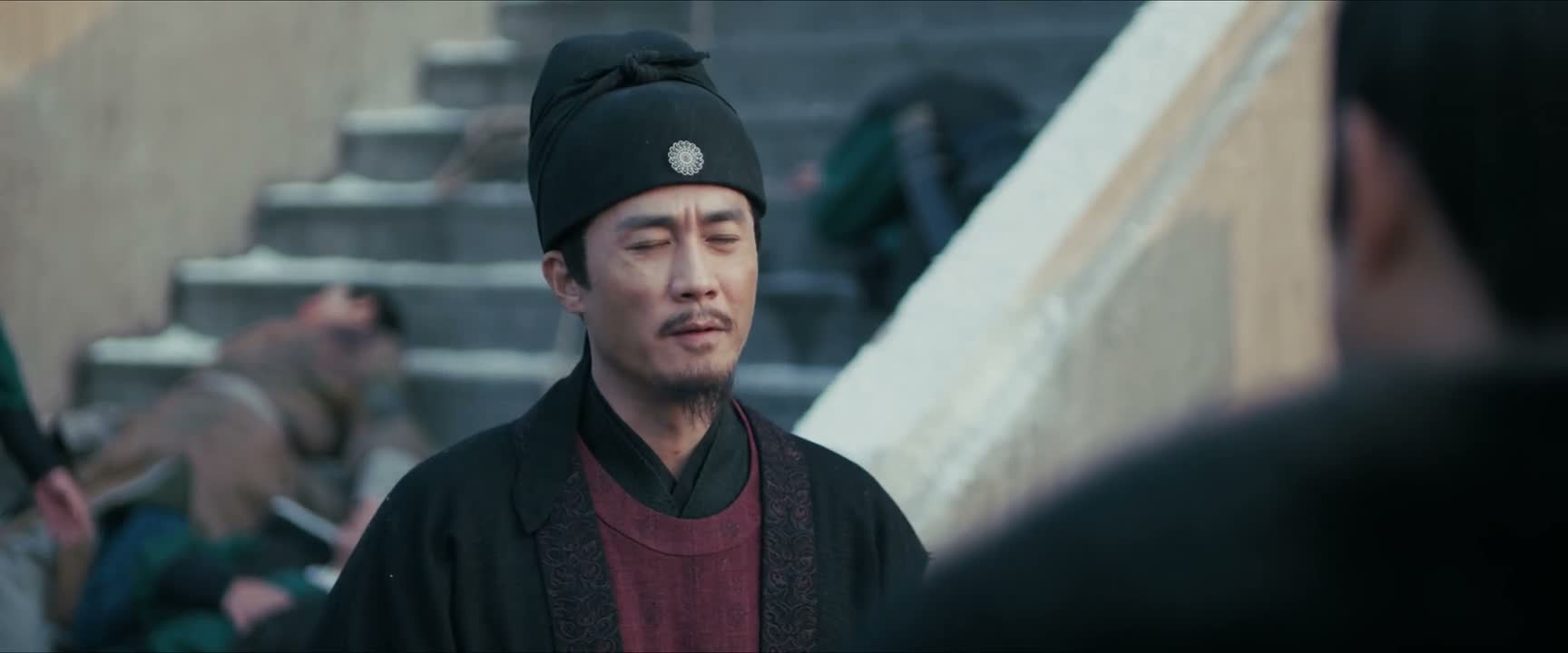 多些抚慰的银钱吧