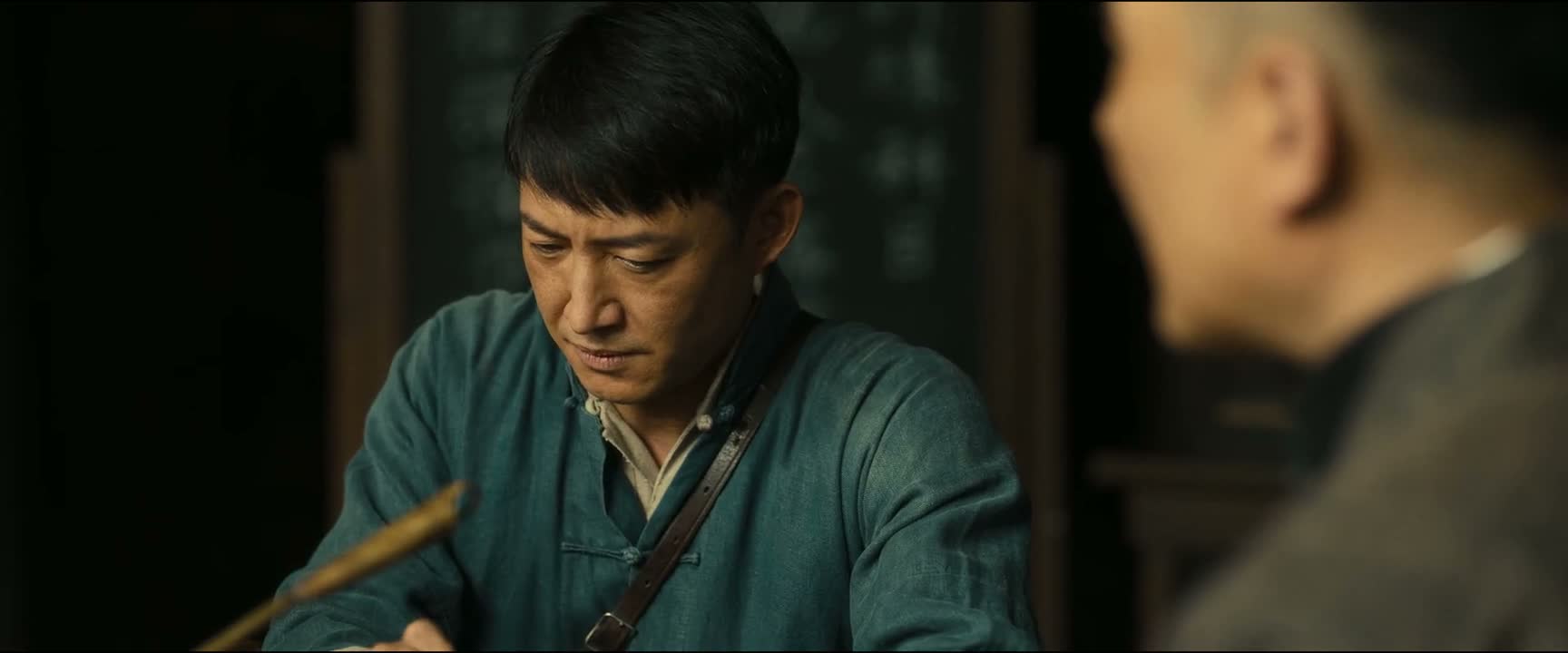 他们都是表面呢 敷衍我们