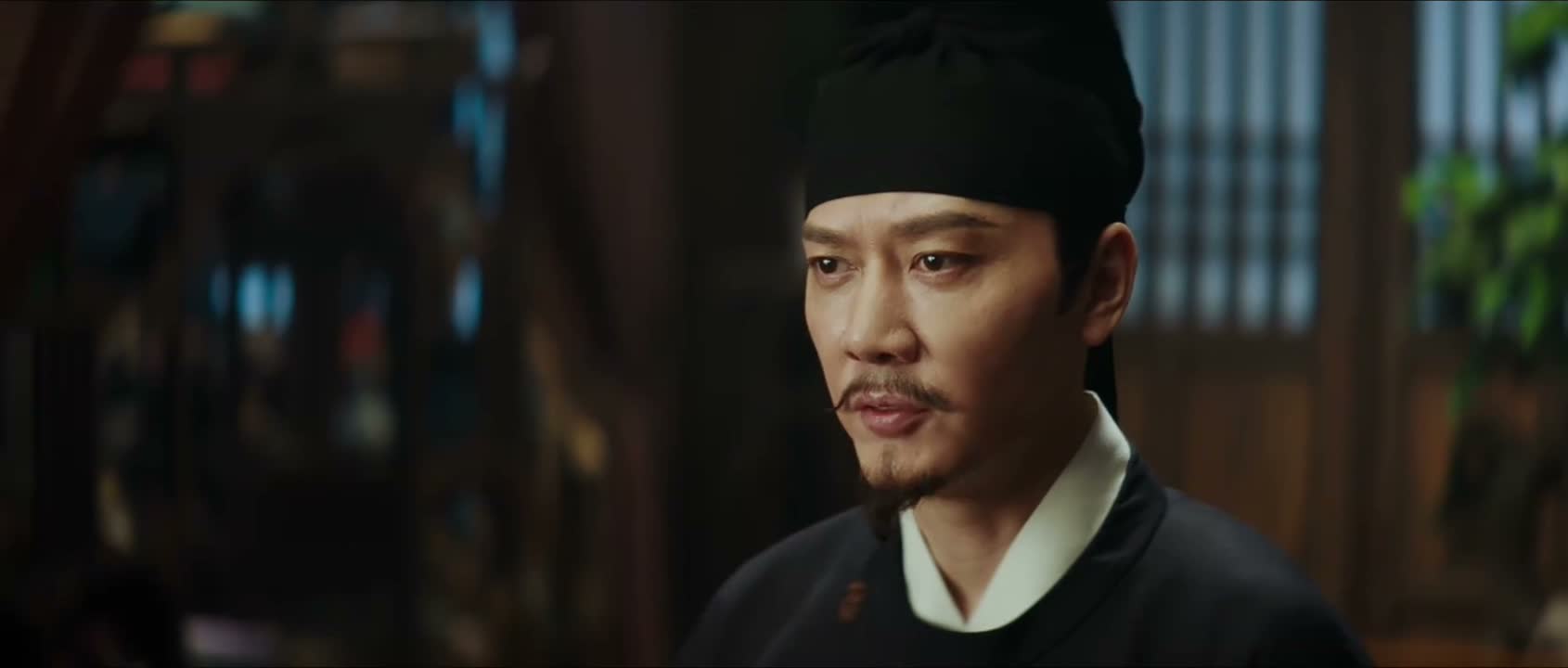 他对王显的罪行供认不讳