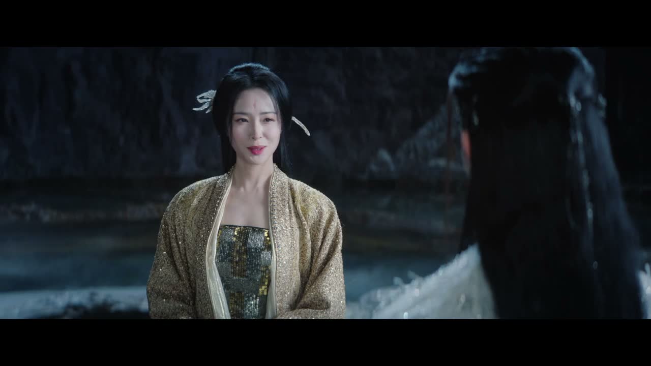 你以为露芜衣真的喜欢你?