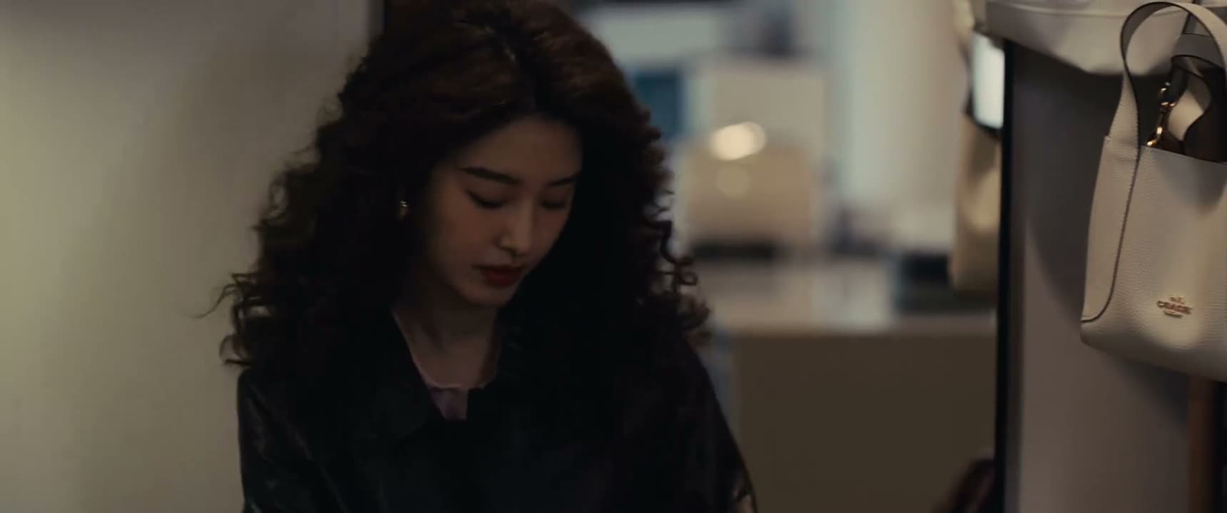 跟你妈是一模一样