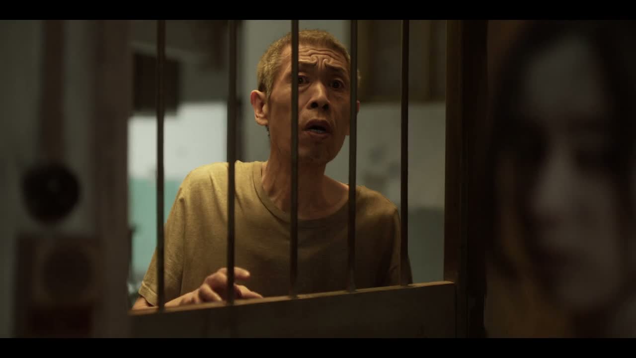 我就想把门框凿一下