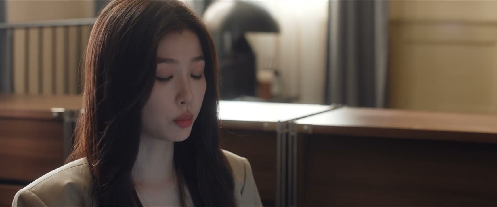 比如我们可以找些照片 在照片的角落里