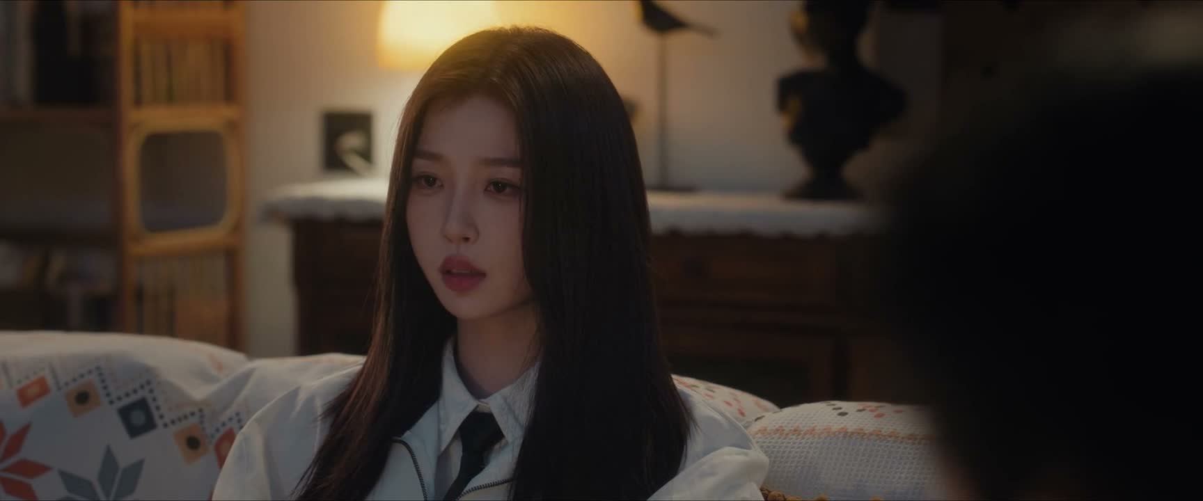 所以他一直都有 很严重的心理创伤