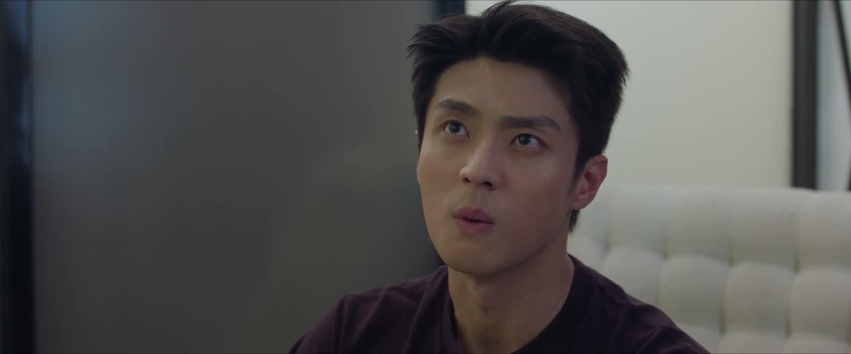 我不喜欢别人在背后议论她