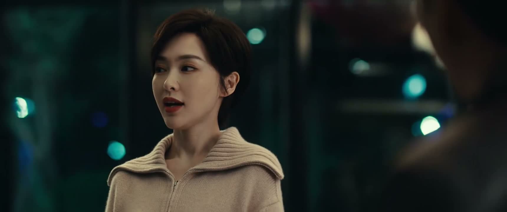 刚好贝律师 也该回去陪陪太太和孩子了