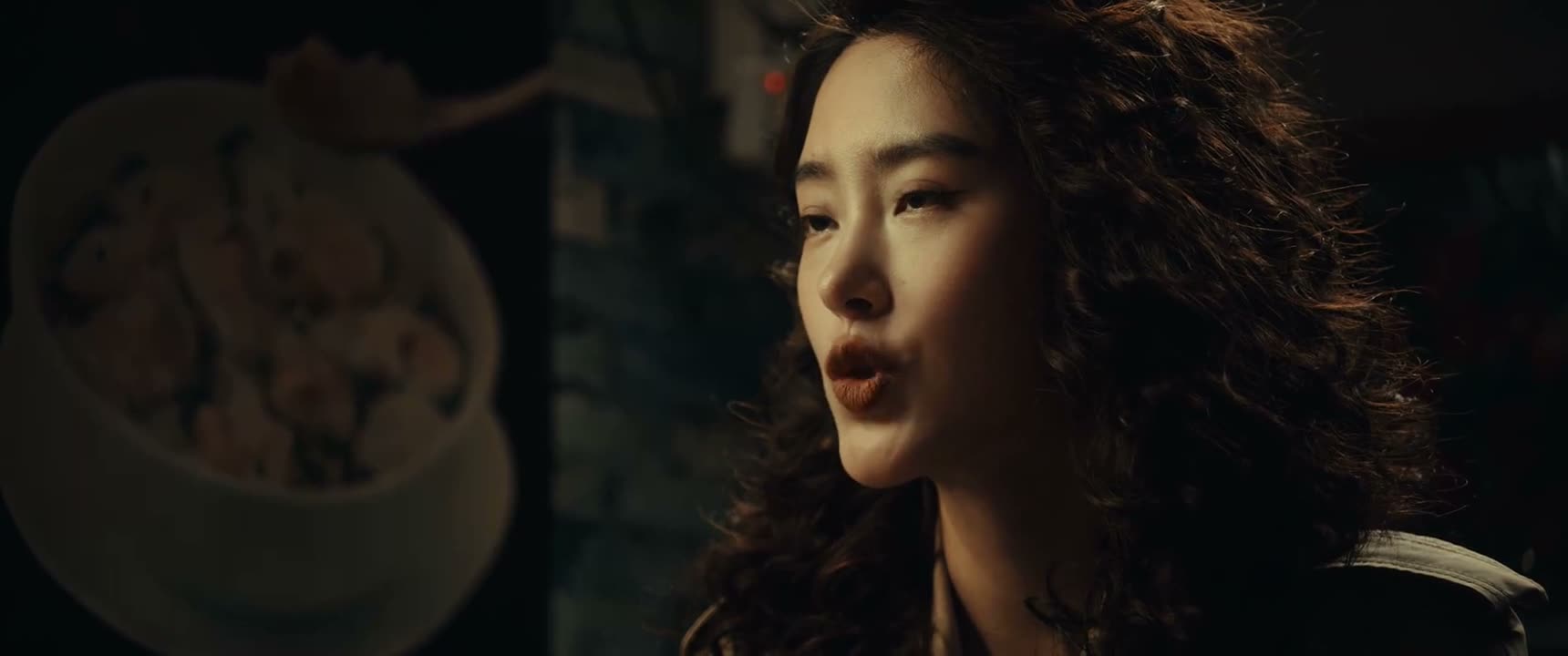 如果你怕麻烦的话 你要不要离我远一点