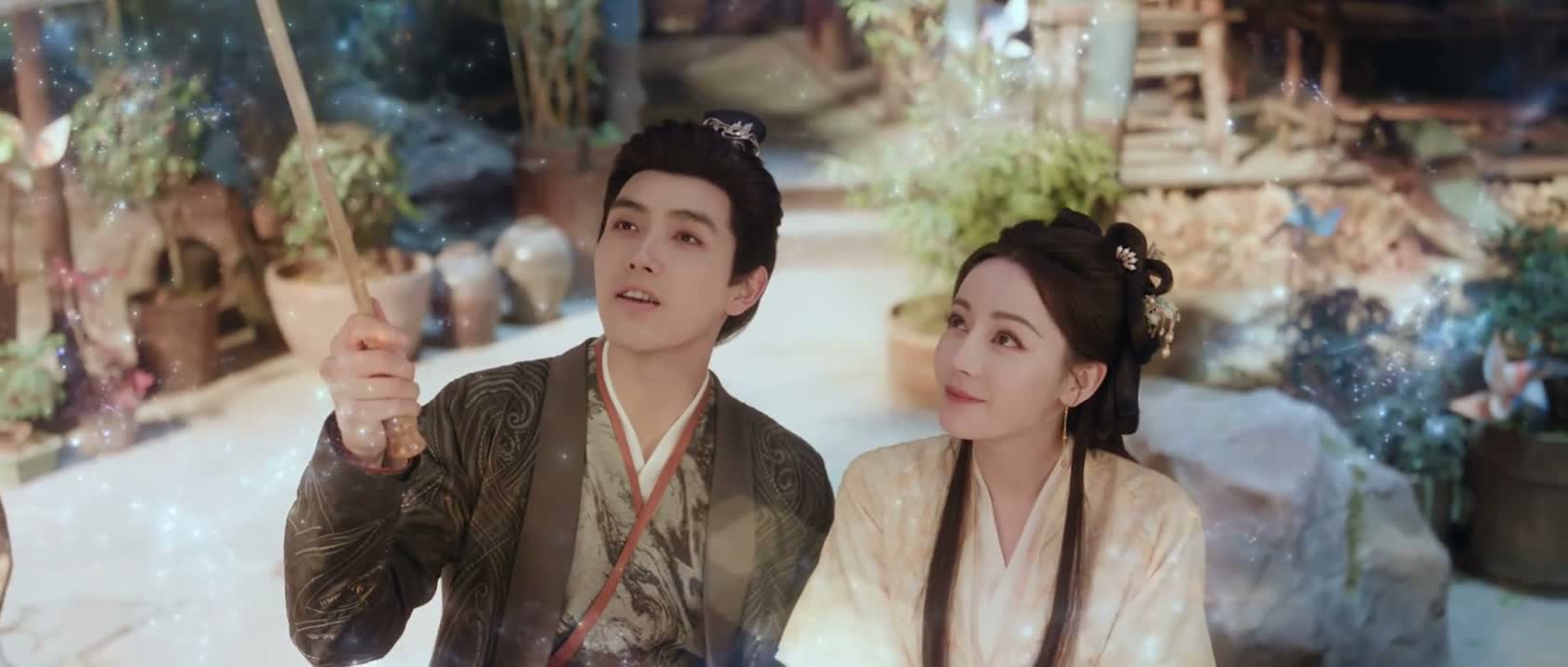 阳光下的月色也很美吧