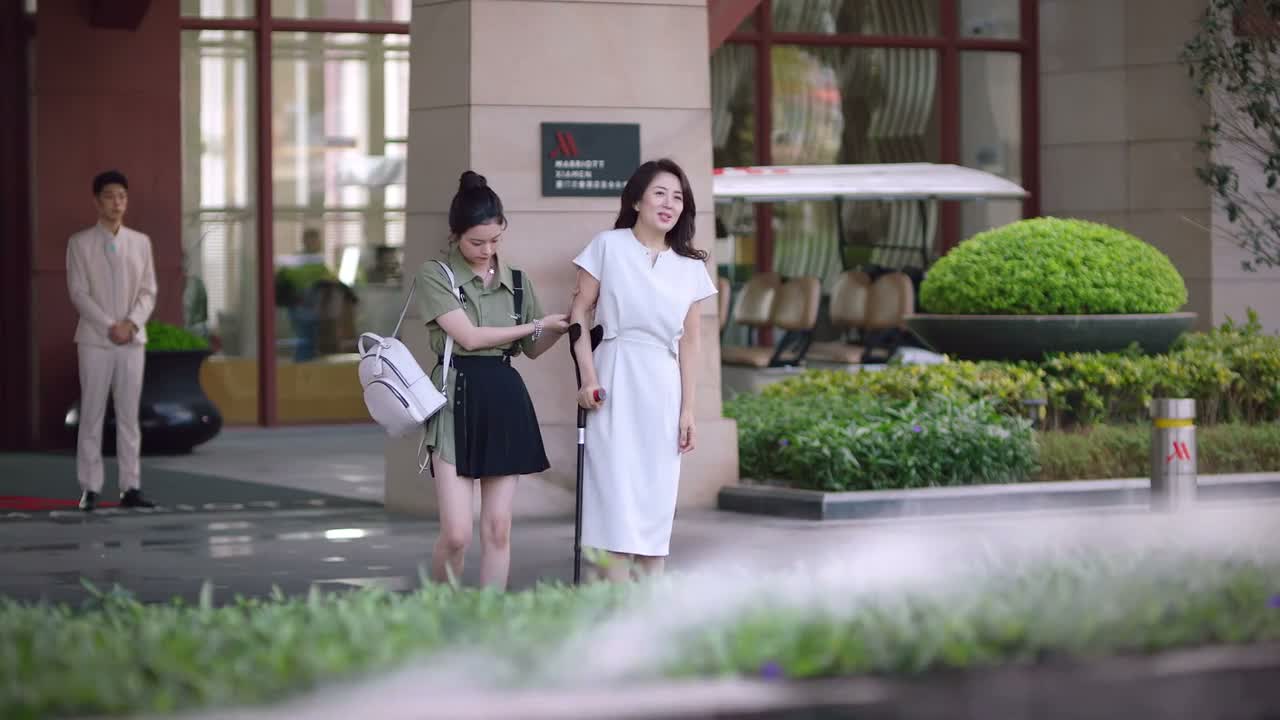 就是坐得有点久了