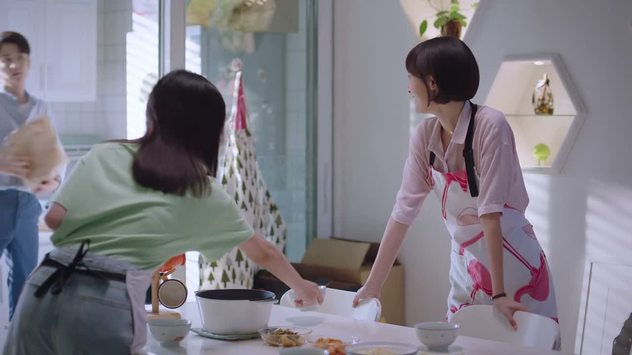 我看她能坚持几天