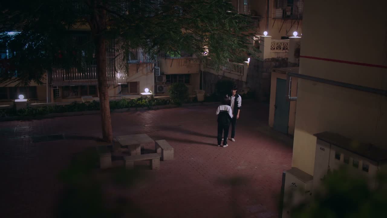 累了吧 吃晚饭了吗 肯定饿坏了吧