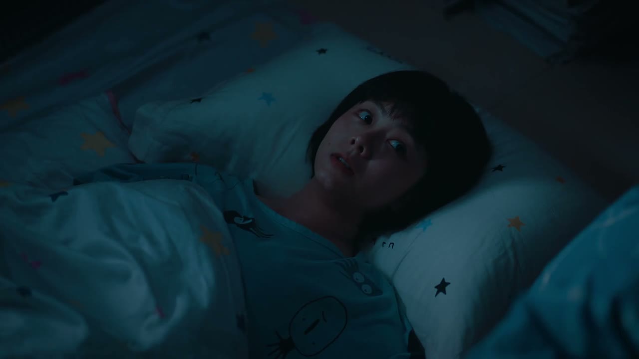 小哥睡了吗
