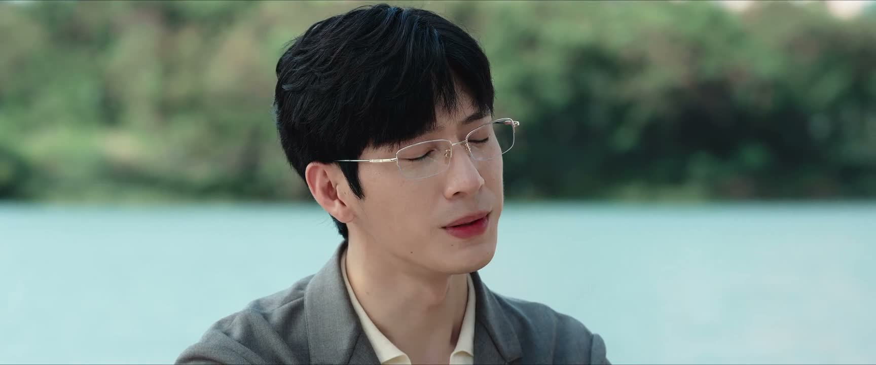 像我们这样不算是爱情