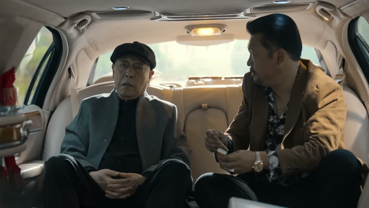 岁数大了 还是少抽点吧