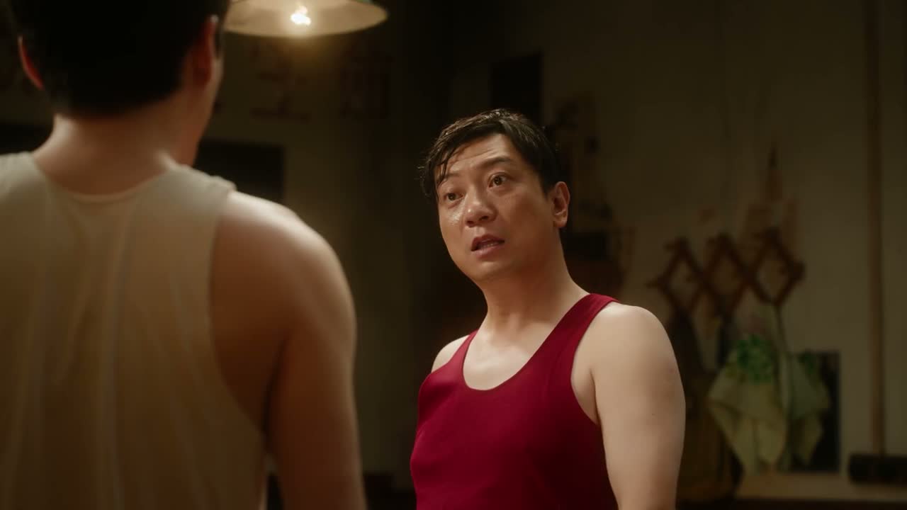 你 是给他写剧本嘞