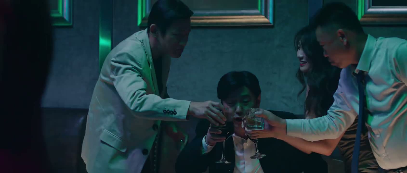 蹦起来全给我