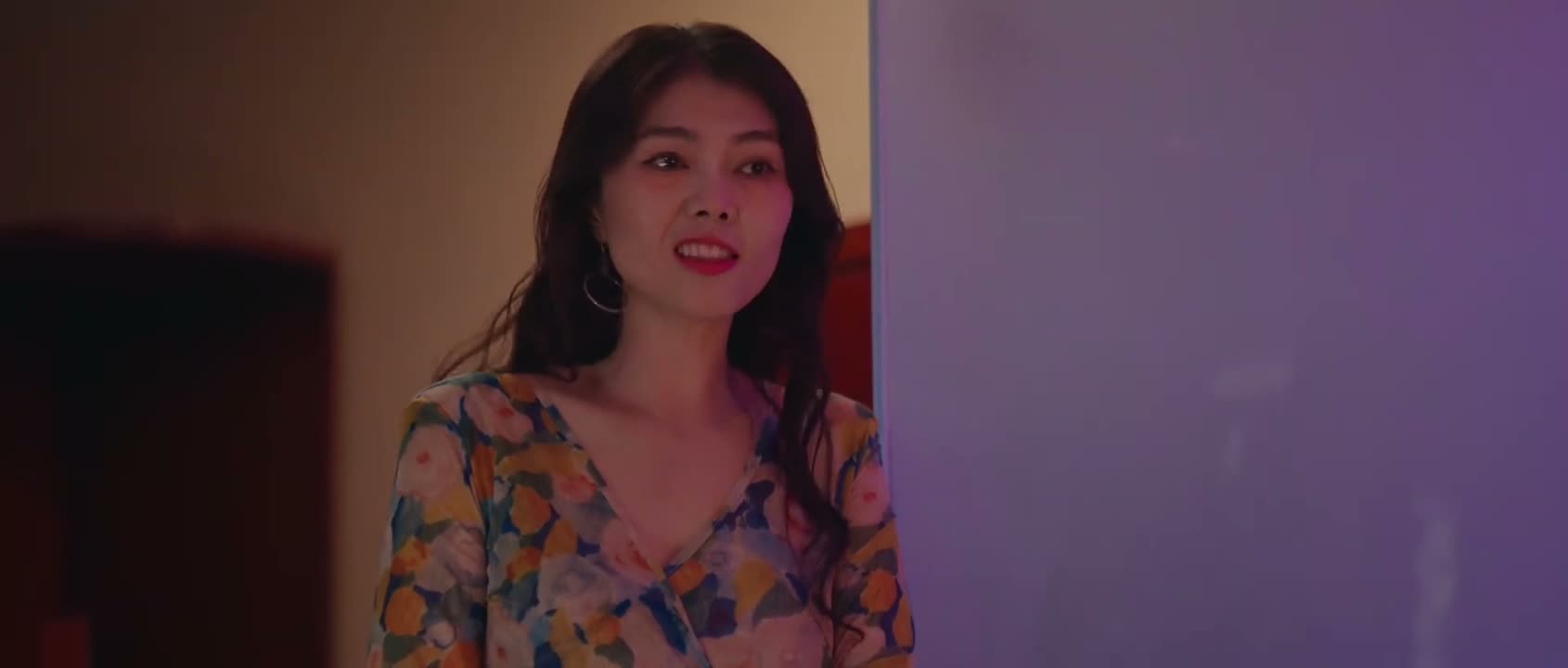 不是天天盯着你吗