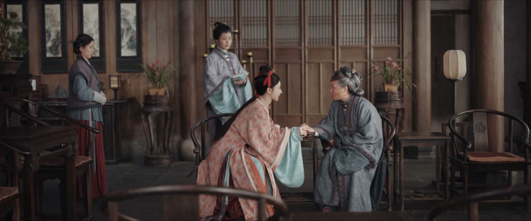 相互有个照应